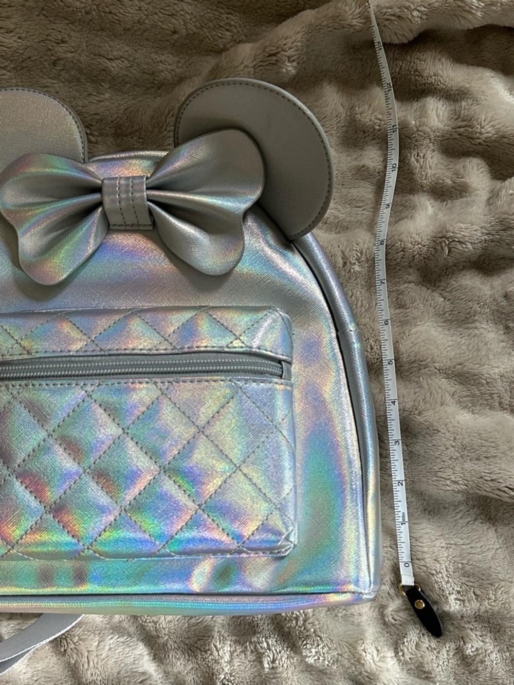 Disney 100 Minnie Mouse Iridescent Pearl Mini Backpack – NWT ✨ - Picture 11 of 11